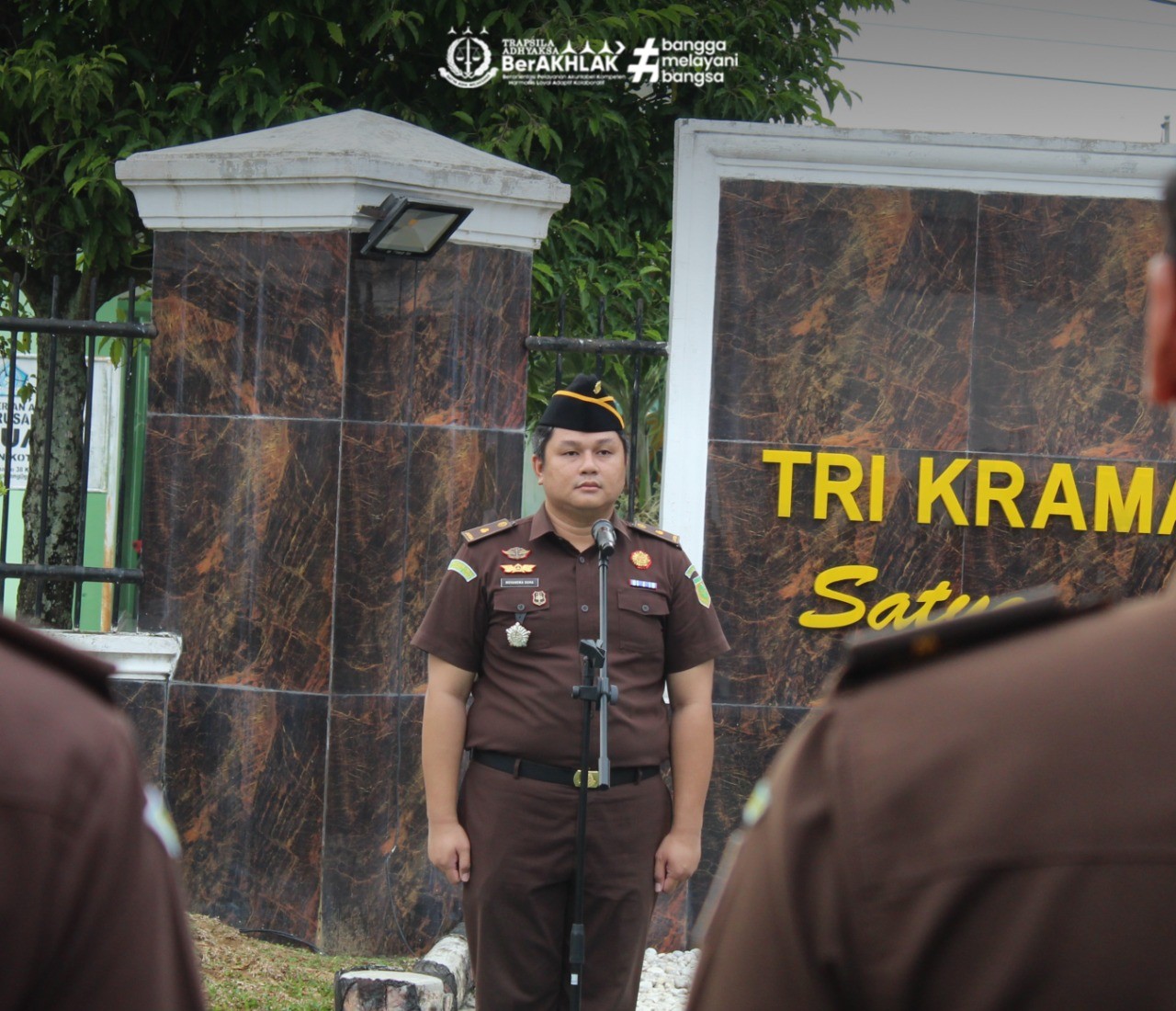 Apel Pagi bertempat di Halaman Kantor Kejaksaan Negeri Labuhanbatu Selatan Senin, 3 Agustus 2026