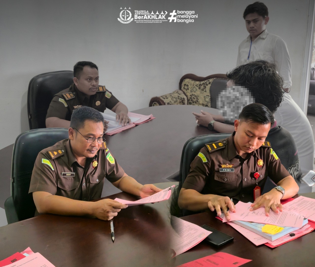 Penyerahan Para Tersangka dan Barang Bukti (Tahap II) Tindak Pidana Umum oleh Penyidik Polres Labuhanbatu Selatan