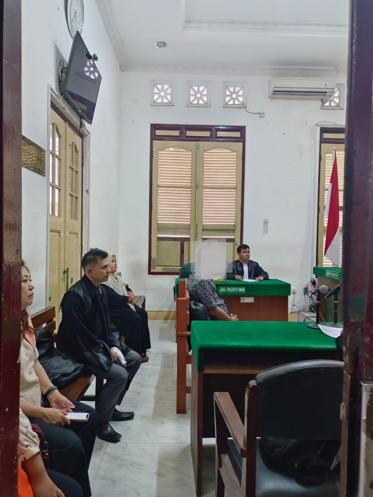 Sidang dengan agenda Tanggapan Jaksa Penuntut Umum terhadap Nota Keberatan (Eksepsi) Penasehat Hukum Terdakwa